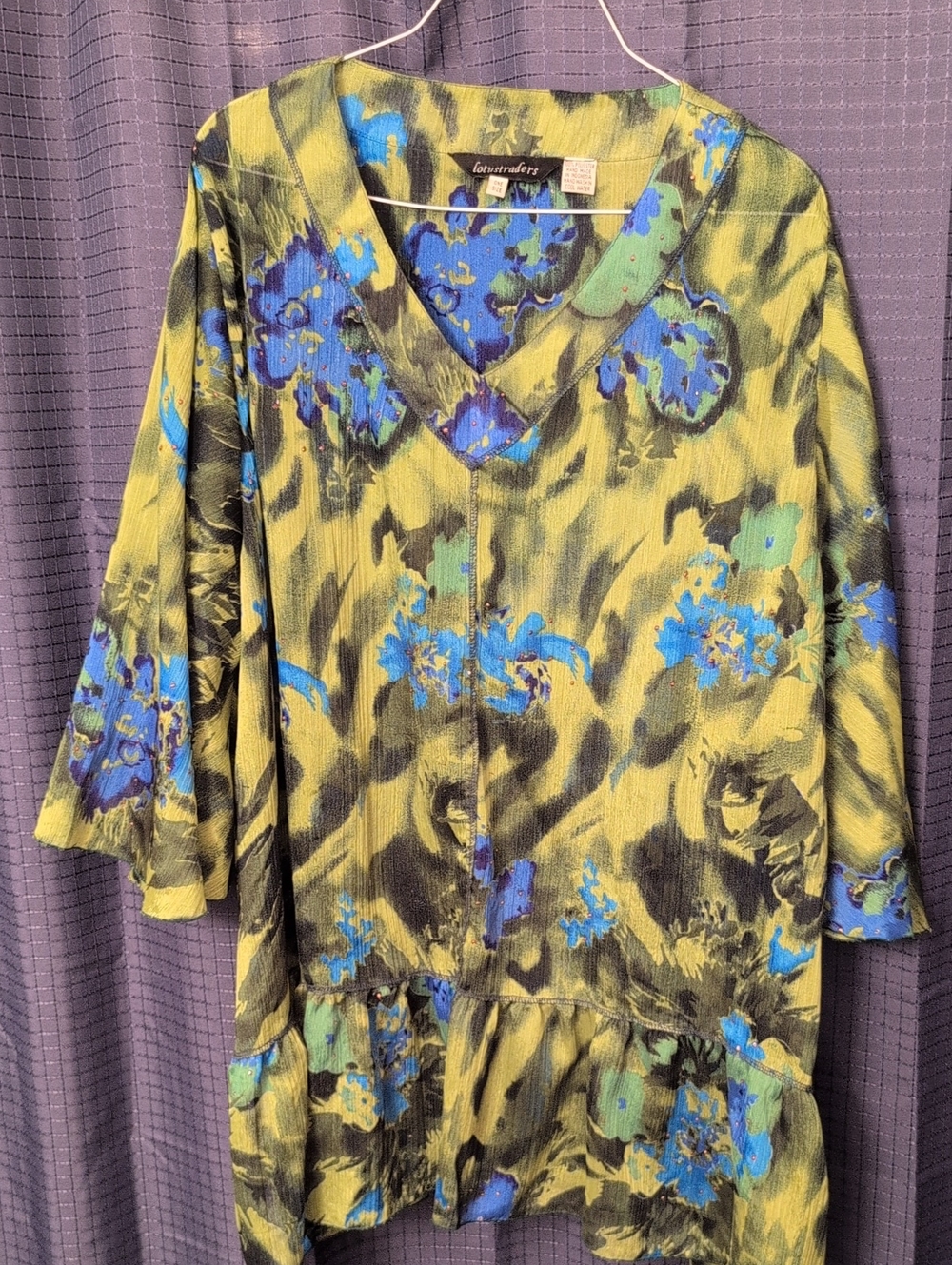 Semishear Floral V-Neck Peplum Women's Top
